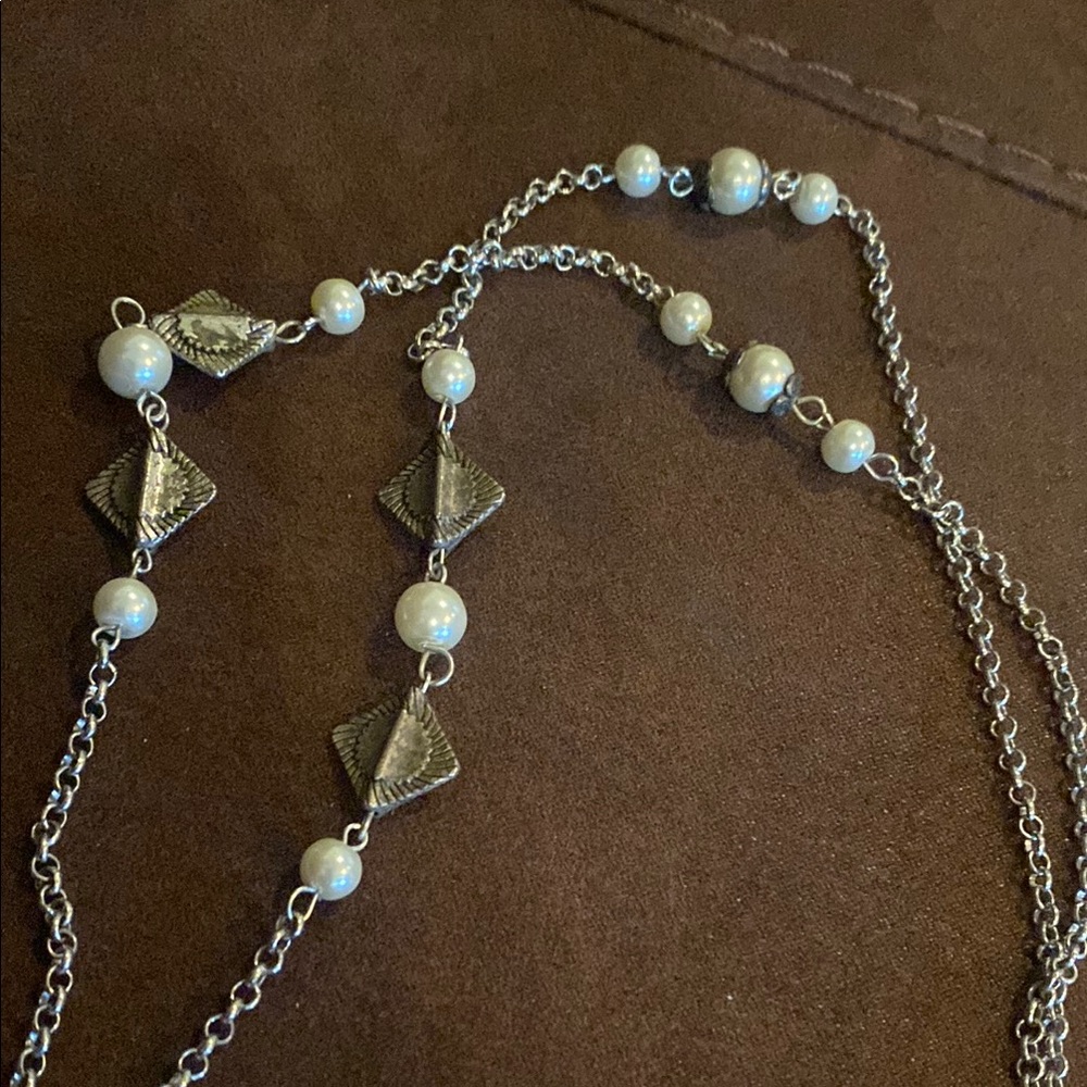Elegant Silver Tassel Necklace - Picture 3 of 7